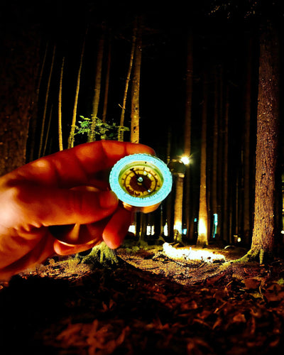 Elegant Set med Kompass och Signalförsedd Visselpipa