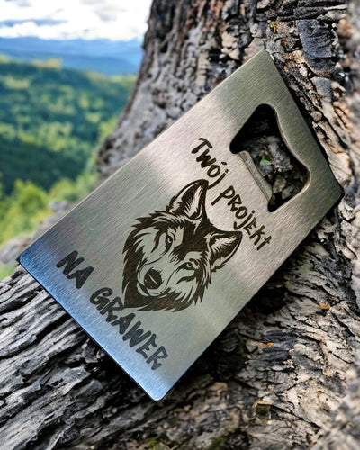 Flasköppnare i Rostfritt Stål - Elegant och Praktisk Prydnad - personalisering med gravyr