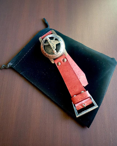 Solur med kompass - Handgjord, autentiskt hantverk, möjlighet till gravyr