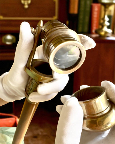 Navigatorstav 2.0 med kompass och dold kikare, möjlighet till personlig gravyr som present