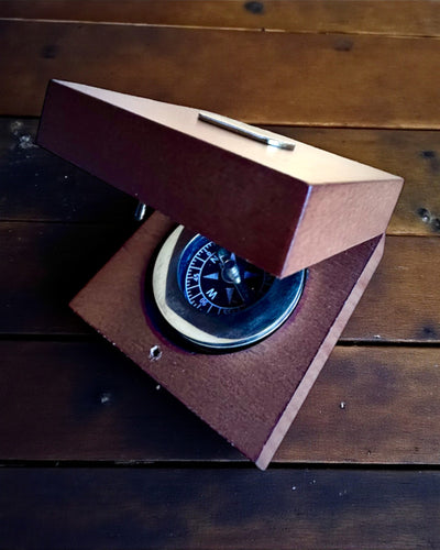 Kompas för Resenären Rajput med möjlighet till anpassning - som present