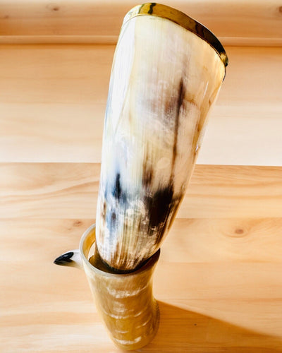 Hornmugg "Viking Valor" - Handgraverad, Premiumkvalitet - 4 varianter att välja mellan