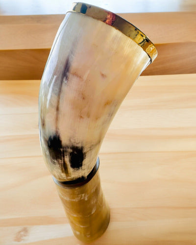 Hornmugg "Viking Valor" - Handgraverad, Premiumkvalitet - 4 varianter att välja mellan