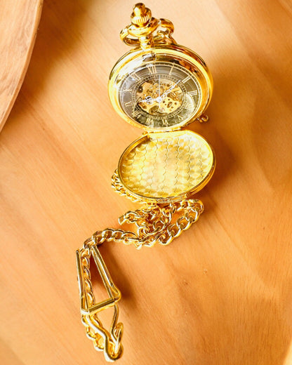 Grand Elegance Fickur med Dubbel Lock, Manuell, Guld Färg, med gravyr som present