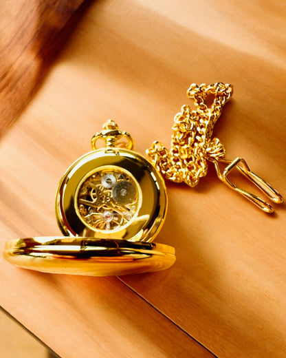 Grand Elegance Fickur med Dubbel Lock, Manuell, Guld Färg, med gravyr som present