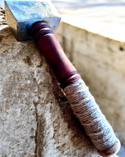 Skalders Mjölnir-hammare – 33 cm, Handsmidd Vikingahammare med Graveringsalternativ