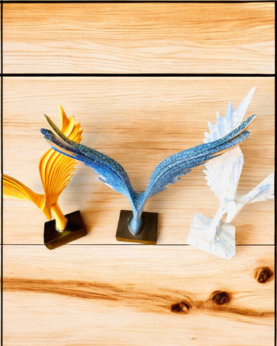 Elegant Änglavingefigur 33 cm hög – "Skridskande Väktare", möjlighet till personlig gravyr som present, personalisering, 3 färgvarianter