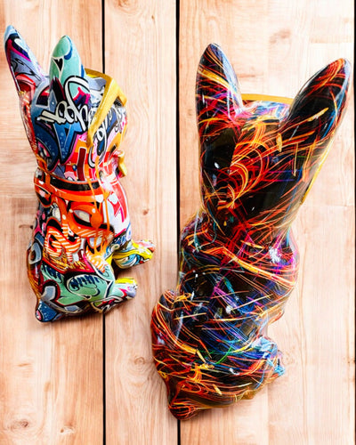 Färgglad Bulldog med Glasögon - Unik Inredningsdekoration, dekorativ figur som present, personalisering med gravyr