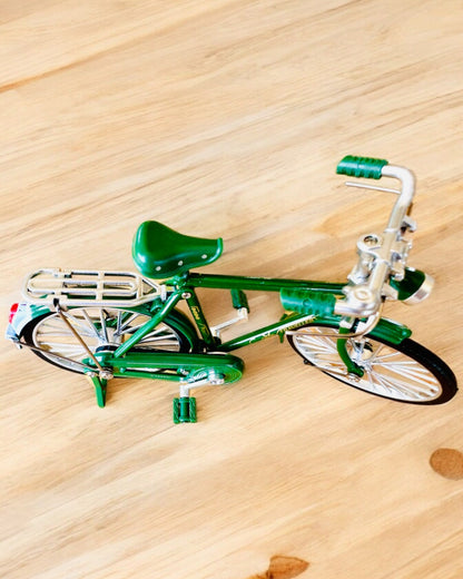 Cykelmodell "Retro Classic" - Miniatyr med Gravyr, perfekt som present
