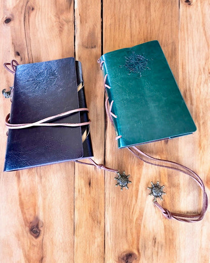Vintage Sjöfartsanteckningsbok A6 eller A7 storlek - med Kompassmotiv och Lagerblad - Tillgänglig i olika Färgvarianter, möjlighet till gravyr