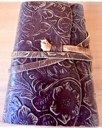 Premium Läderanteckningsbok "Naturens Elegans" - 200 sidor, 120g, anteckningsbok, skissbok, 2 färger att välja mellan, personlig gravyr