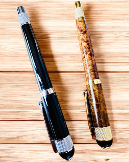 Elegant penna "Majestic" med möjlighet till personalisering som present, 2 färgvarianter att välja mellan