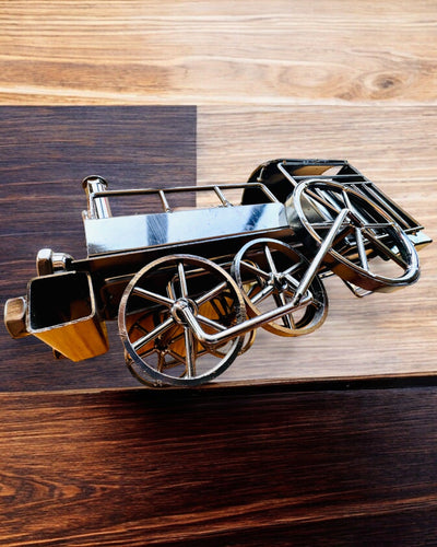 Lokomotyw av järn "Retro Express" – dekoration, modell, handgjord med möjlighet till gravyr som present