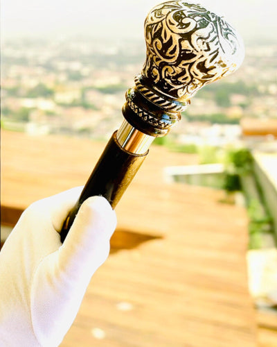 Promenadkäpp "Majestätens Käpp" Trä Handgjord, möjlighet till gravyr, 2 alternativ att välja mellan