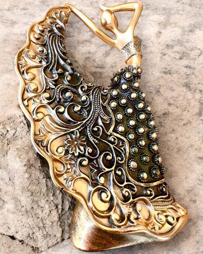 Elegant skulptur "Tancerka Złotego Blasku", 29 cm hög, med möjlighet till gravyr som present