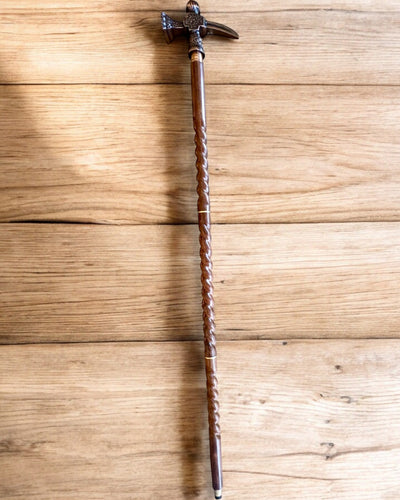 Promenadkäpp - WIKING med ett huvud i form av en stridshammare, möjlighet till personlig gravyr som present