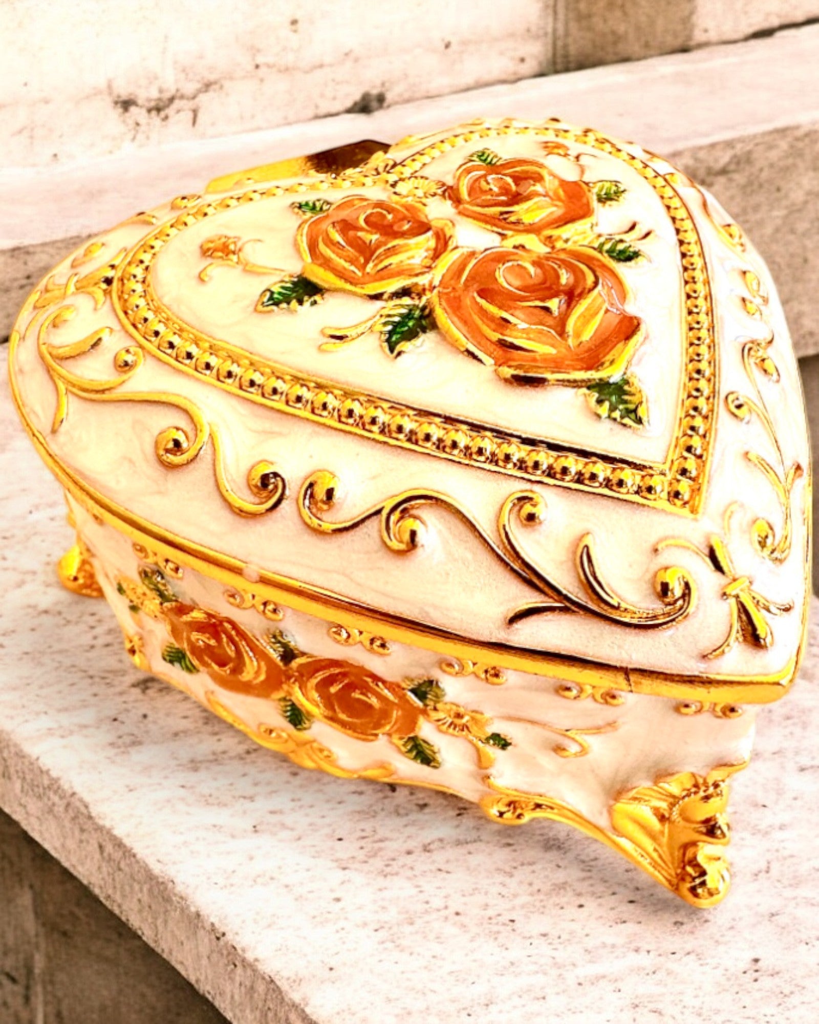 Smyckeskrin "Royal Elegance" - med gravyralternativ som present, 3 varianter att välja mellan
