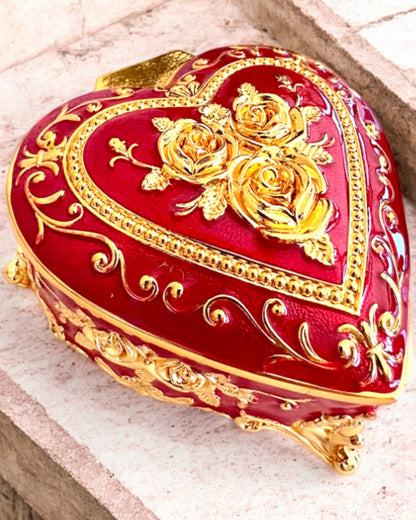 Smyckeskrin "Royal Elegance" - med gravyralternativ som present, 3 varianter att välja mellan