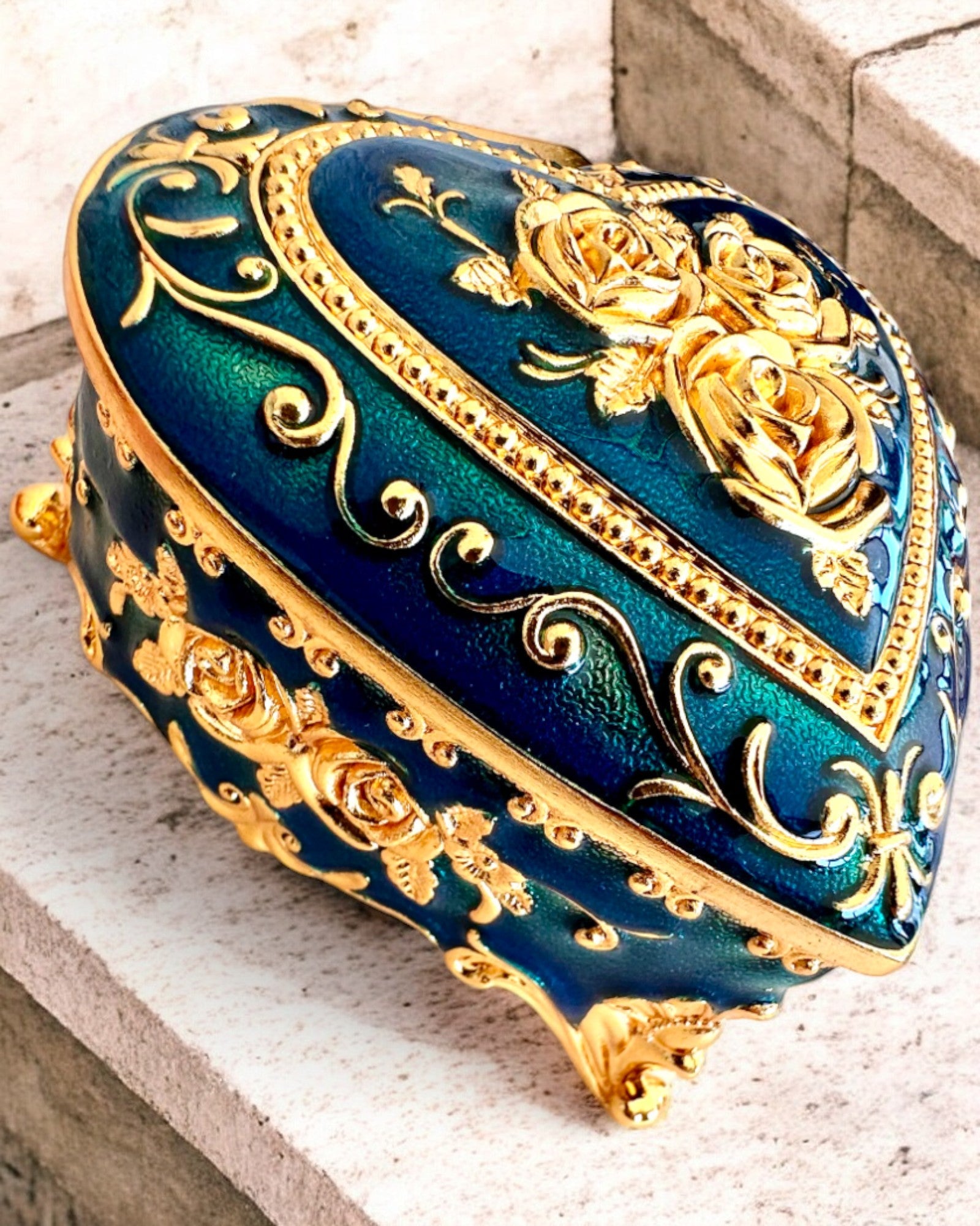 Smyckeskrin "Royal Elegance" - med gravyralternativ som present, 3 varianter att välja mellan