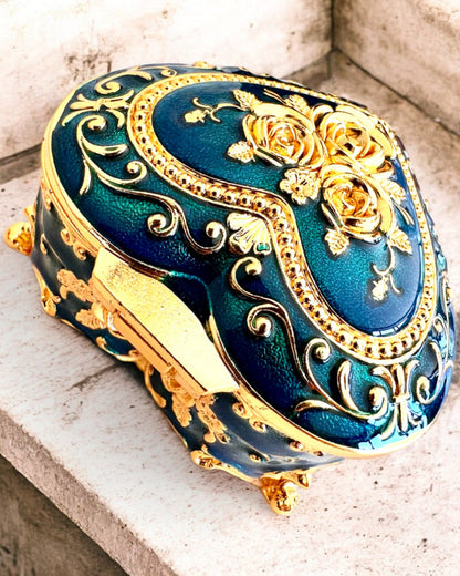 Smyckeskrin "Royal Elegance" - med gravyralternativ som present, 3 varianter att välja mellan