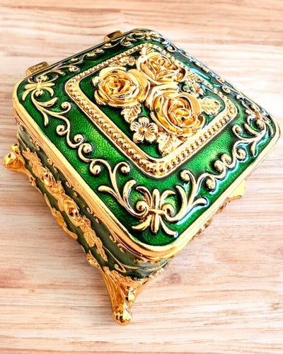 Skrin "Royal Elegance" med gravyralternativ som present