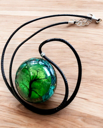 "Malachitowy Amulet Życia" - halsband med möjlighet till personlig gravyr som present