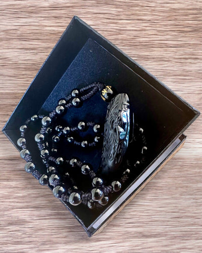 Wilczy Ząb Jadeitowy - Amulett av Styrka och Skydd, möjlighet till personlig gravyr som present