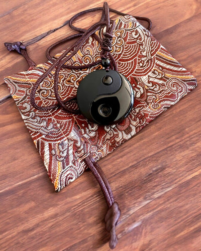Boho-halsband med Obsidian Yin Yang Tai Chi, möjlighet till personlig gravyr som present