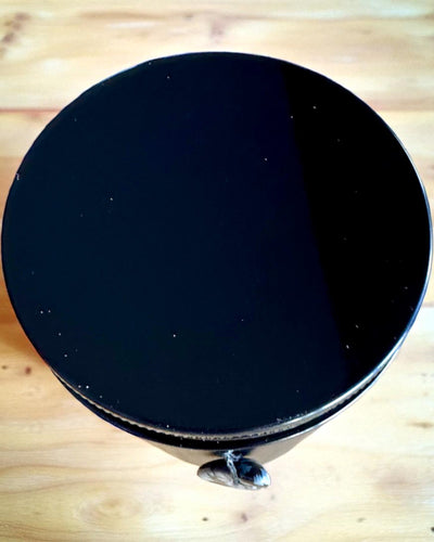 Intentionellt sojavaxljus Obsidians – självförtroende och inre styrka, 250 ml, möjlighet till anpassning som present