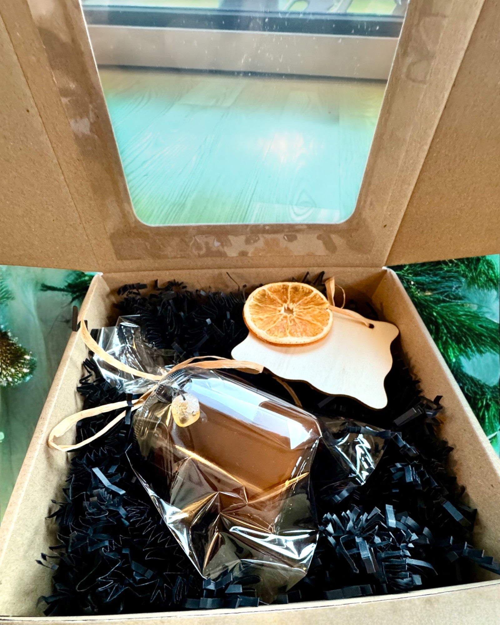 Intentionell sojavaxljus 250 ml med naturlig sten – välj din energi: Citrin eller Granat, personlig gravyr som present