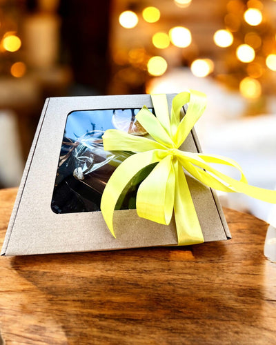 Intentionell sojavaxljus 250 ml med naturlig sten – välj din energi: Citrin eller Granat, personlig gravyr som present