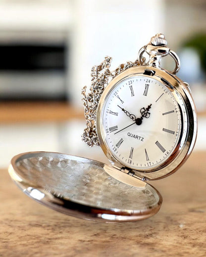 Elegant fickur "Czasowa Klasyka", silverfärgad, möjlighet till personlig gravyr som present