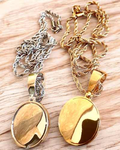 Halsband med Kompasshänge i Glamourstil med Cubic Zirconia för Kvinnor och Män - 2 alternativ att välja mellan, personalisering med gravyr som present