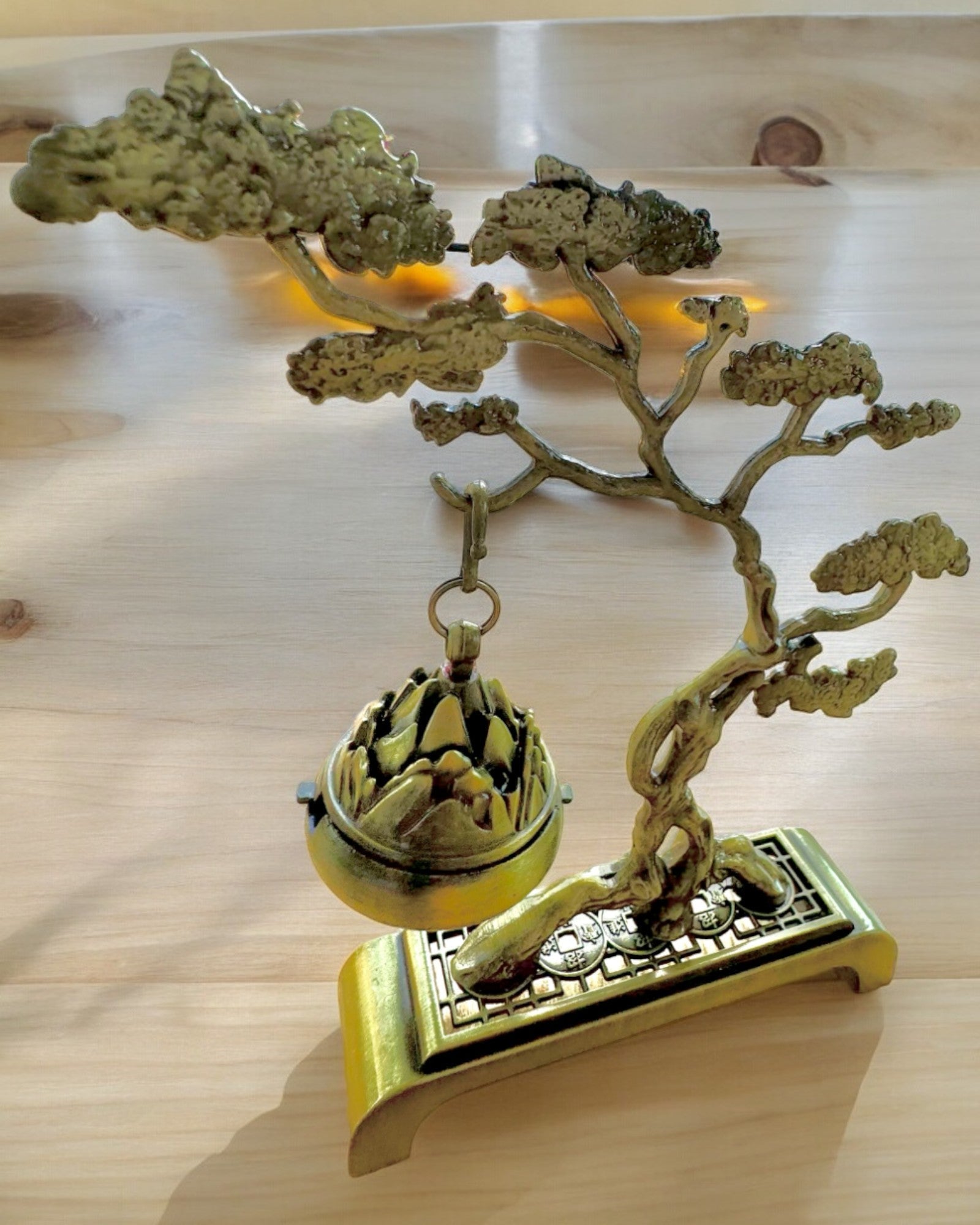 Elegant metallhållare för bonsai-rökelse - möjlighet till personlig gravyr som present