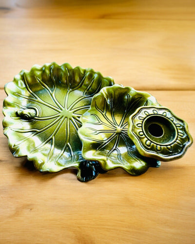 Elegant metallisk rökelsehållare Lotusblad - 4 varianter att välja mellan, möjlighet till personlig gravyr som present