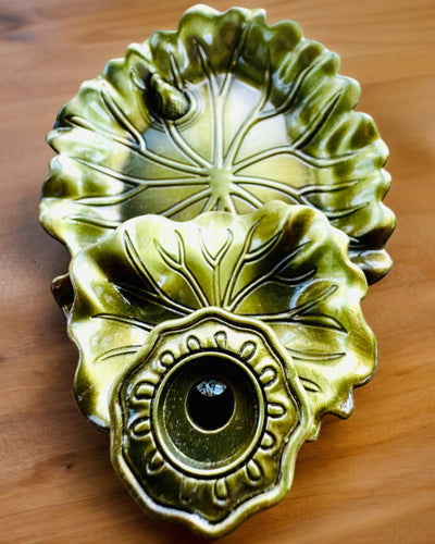 Elegant metallisk rökelsehållare Lotusblad - 4 varianter att välja mellan, möjlighet till personlig gravyr som present