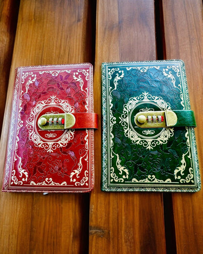 Exklusiv Läderanteckningsbok "Sekretnik" A5 med Kodlås - personalisering med gravyr