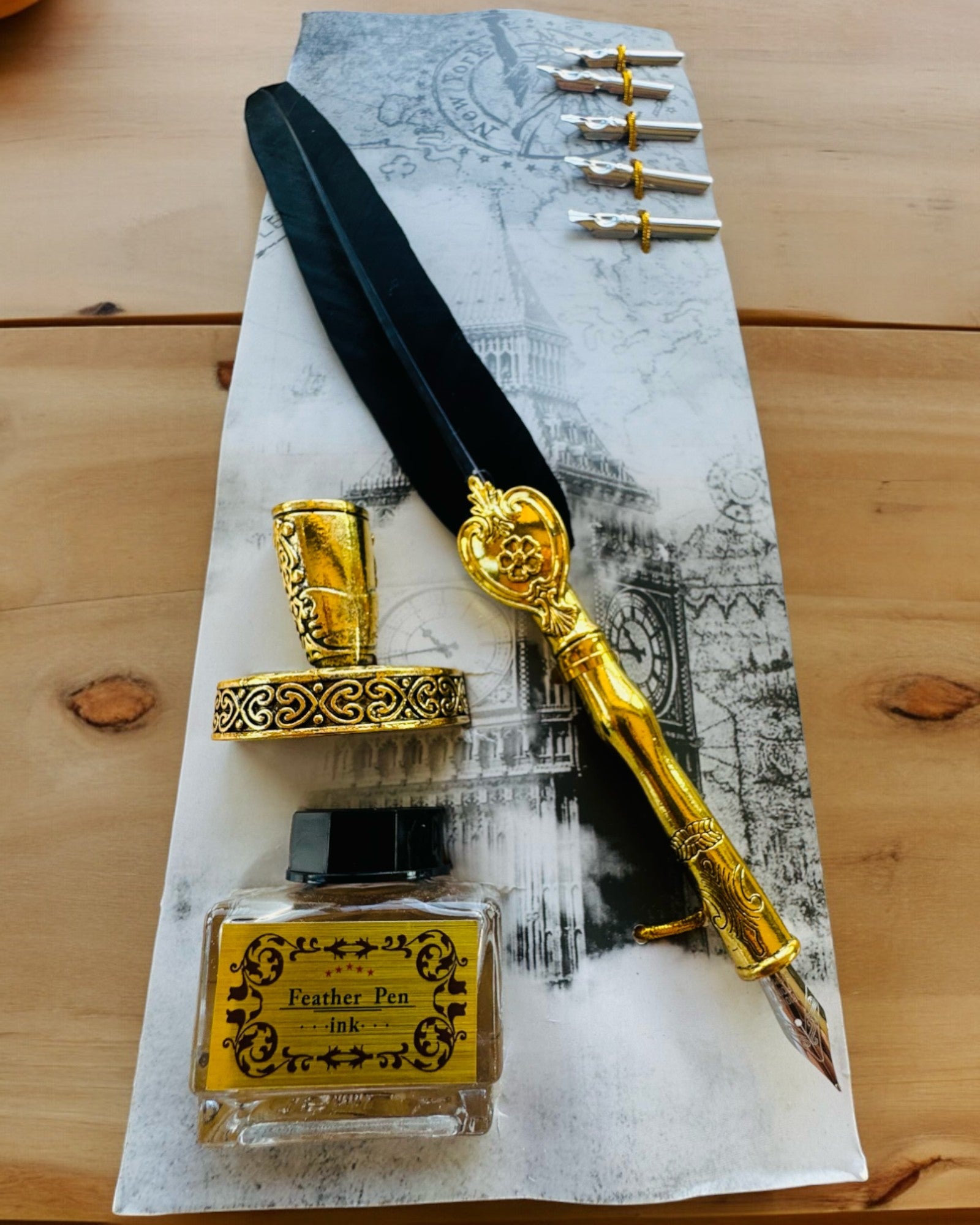 Elegant Gåsfjäder med Tillbehörsset - Royal Quill, möjlighet till personlig gravyr