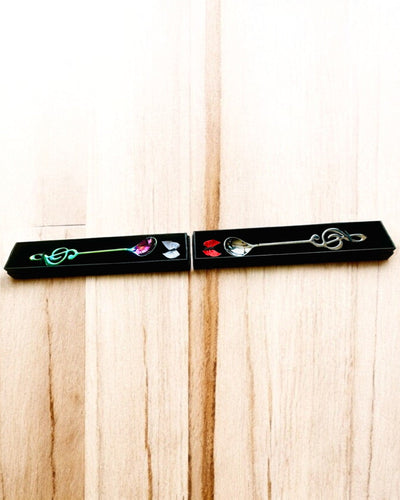 Elegant Sked med G-klav – Personlig present, 2 färgvarianter att välja mellan