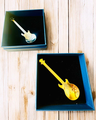 Sked "Strunowy Hit" med graveringsalternativ 2 färgvarianter att välja mellan