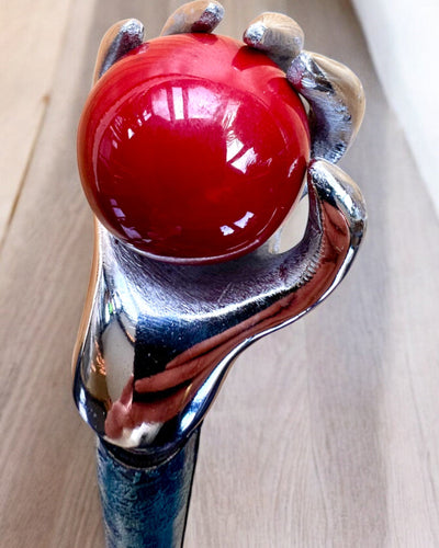 Promenadkäpp "Królewska Dłoń" – handgjord med naturligt läder, möjlighet till personlig gravyr