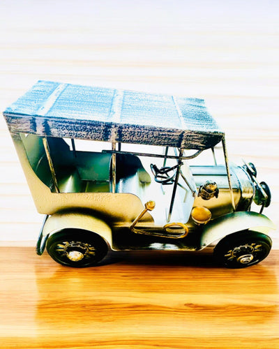 Klassisk Retro-bilmodell - tre varianter med möjlighet till gravyr som present