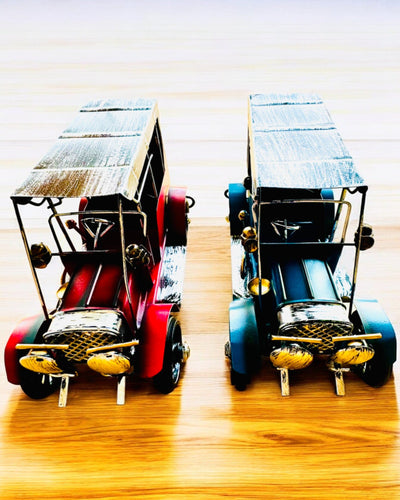 Klassisk Retro-bilmodell - tre varianter med möjlighet till gravyr som present