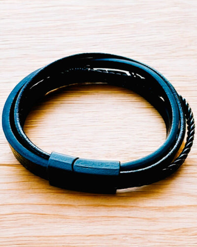 Armband "Orzeł" med graveringsalternativ, 3 färgvarianter