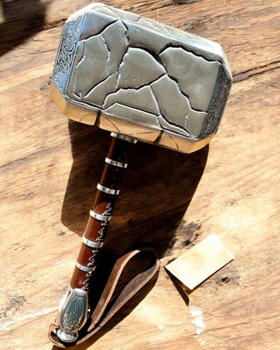 Mjölnir "Chief" - Handgjord hantverkshammare, anpassad med gravyr som present