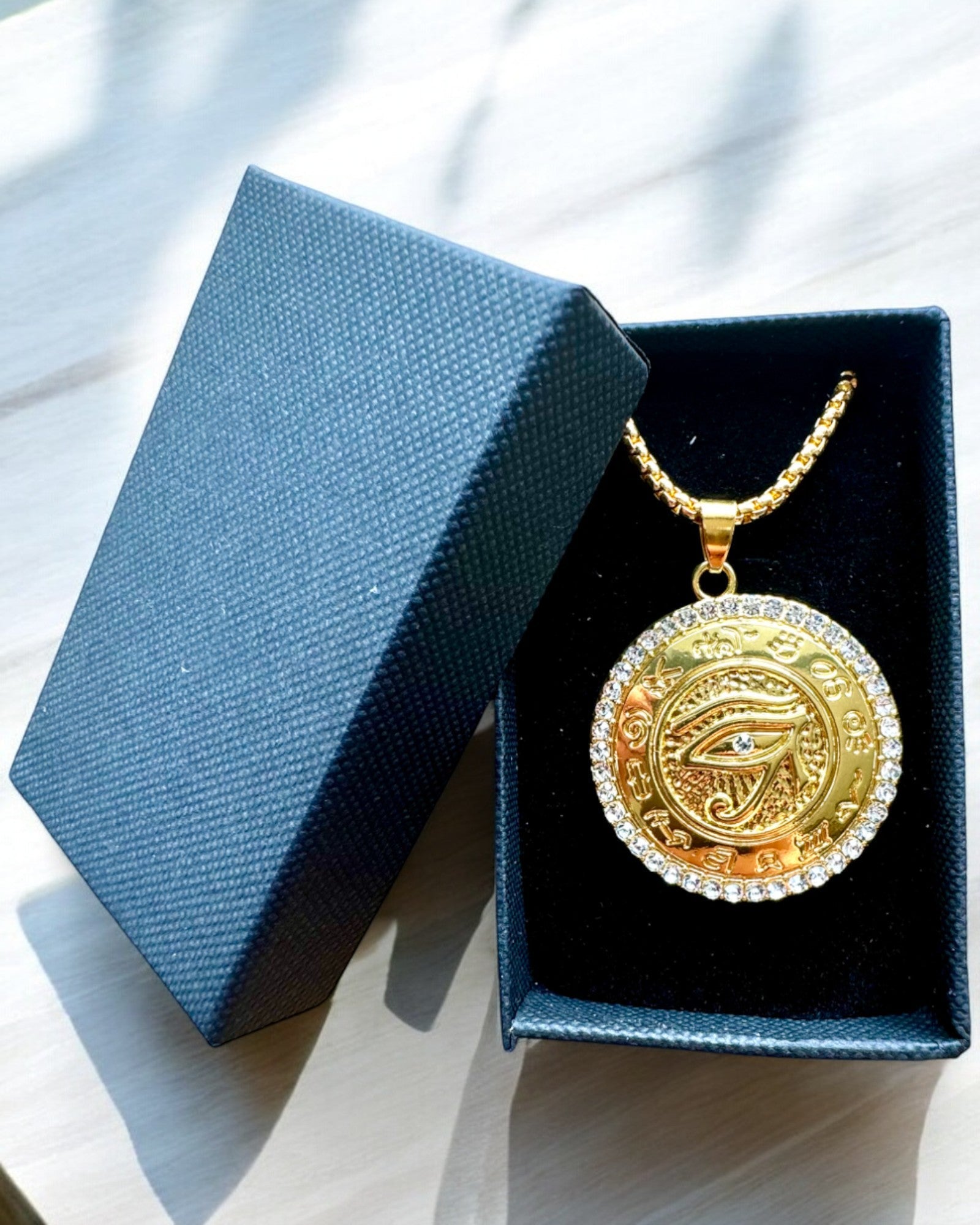 Amulett av Makt "Oko Ra", möjlighet till personlig gravyr som present