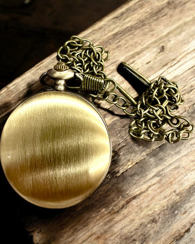 Antik Brons-guld Fickkompass med Genombrutet Mönster – Perfekt för Utforskare och Retroälskare. Anpassning med Gravyr