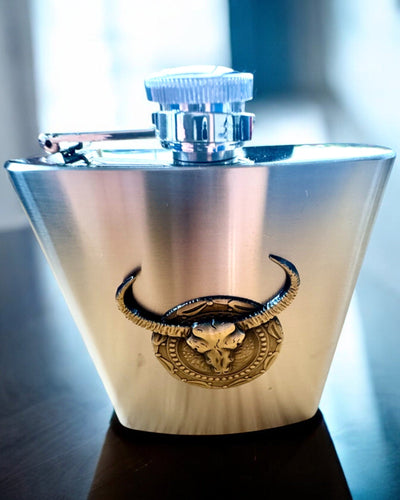 Bizon Flask – Stilfull fickplunta med bisonmotiv - möjlighet till personlig gravyr som present