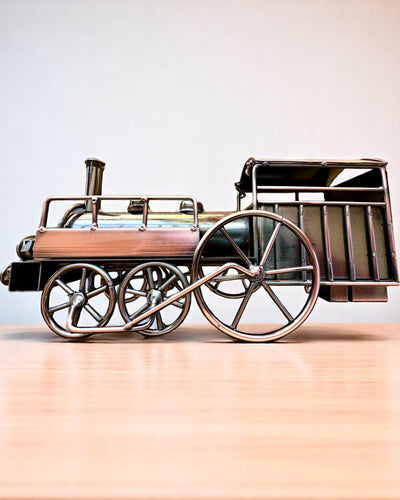 Lokomotyw av järn "Retro Express" – dekoration, modell, handgjord med möjlighet till gravyr som present