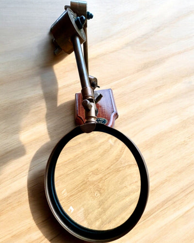 Hantverkslupp "Royal Magnifier" med stativ och justerbart fäste - möjlighet till personlig gravyr som present